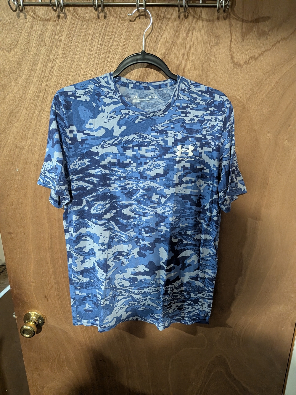 Under Armour Men’s Blue Digital Camo Short Sleeve Shirt